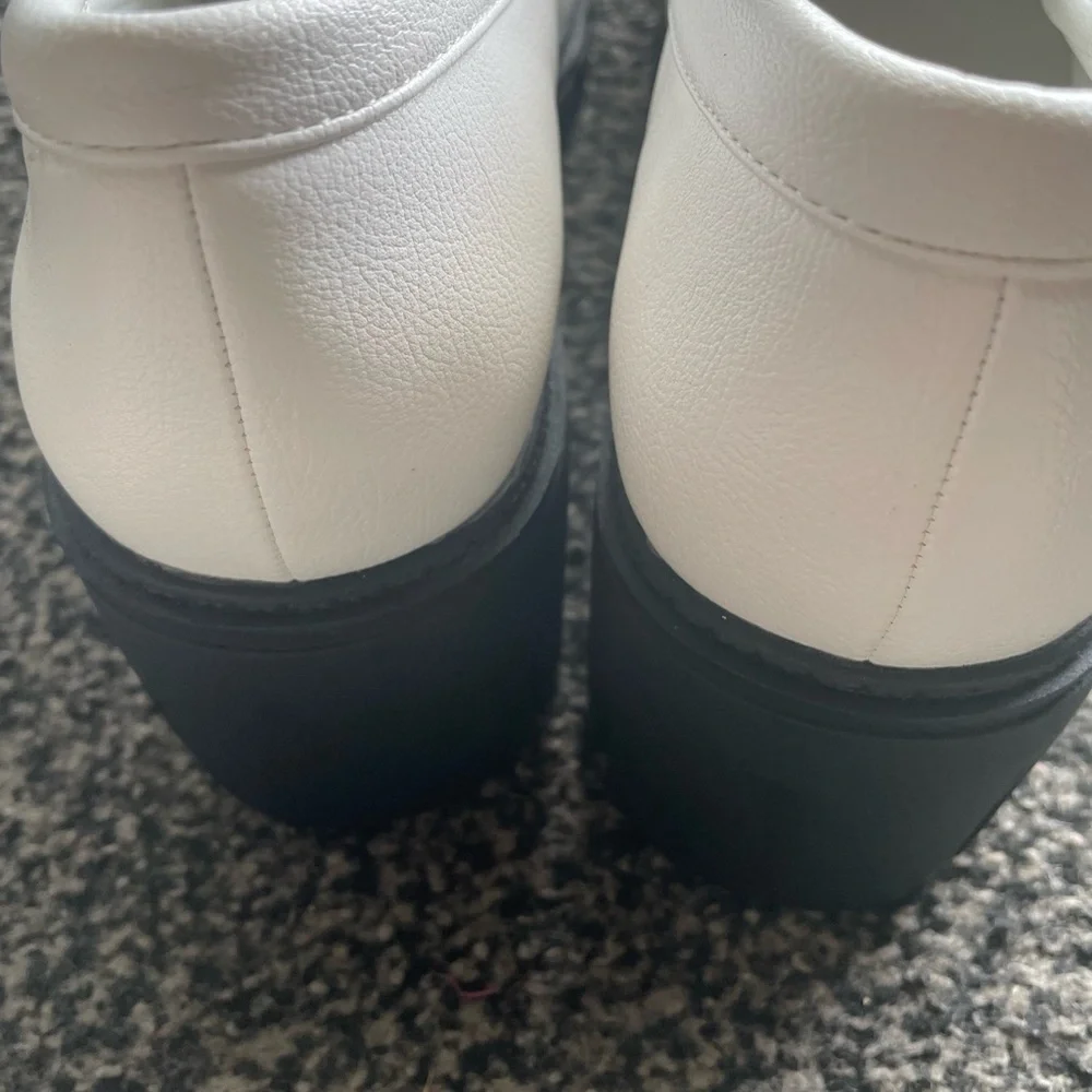 Women's White Loafers‎ for Women - Picture 10 of 12